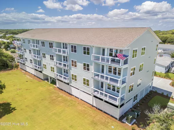 109 Knollwood DR #E, Atlantic Beach, NC 28512