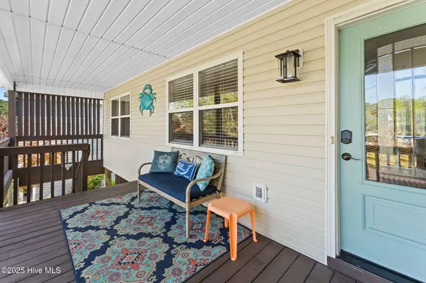 Oak Island, NC 28465,218 NE 51st ST