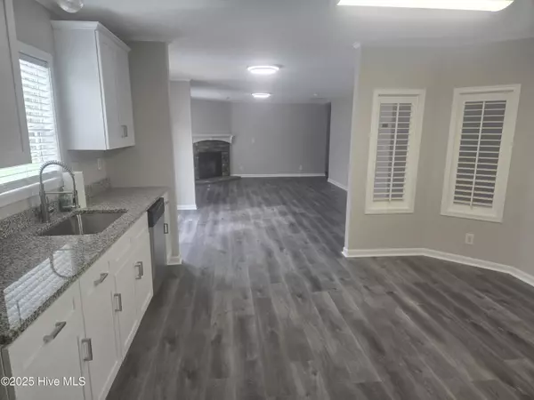Leland, NC 28451,914 Church ST