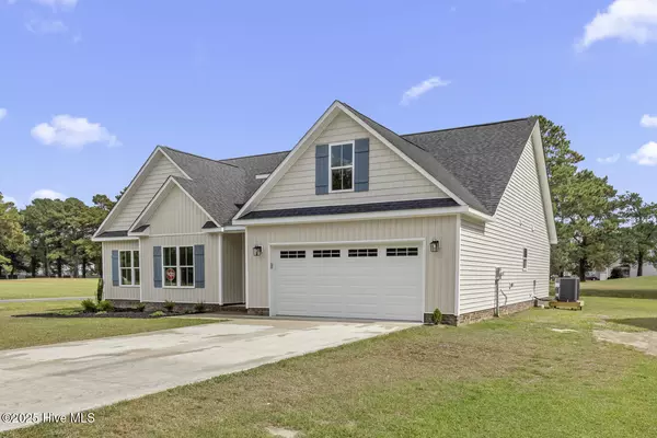 Jacksonville, NC 28540,406 Mulligan LN