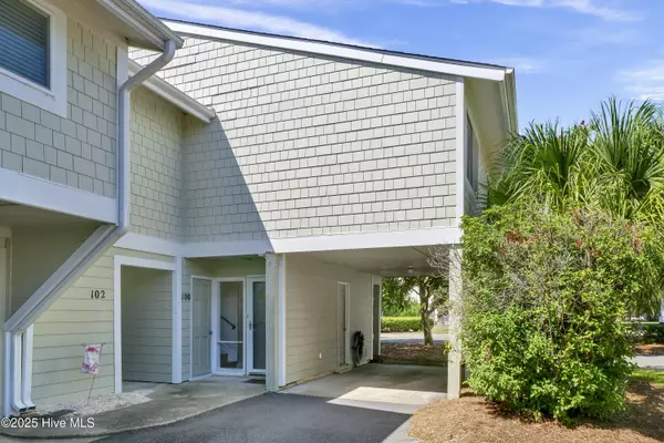Wrightsville Beach, NC 28480,100 Driftwood CT