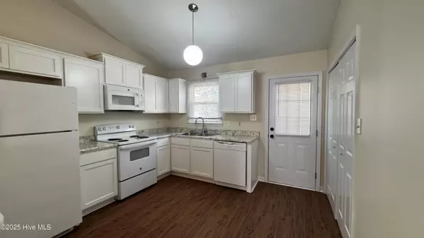 Jacksonville, NC 28540,218 Cedar Creek DR