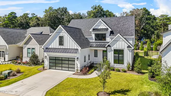 8261 Winding Creek CIR, Wilmington, NC 28411