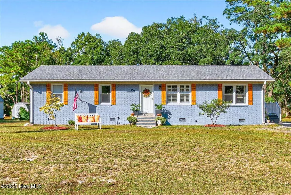 Southport, NC 28461,136 Park AVE