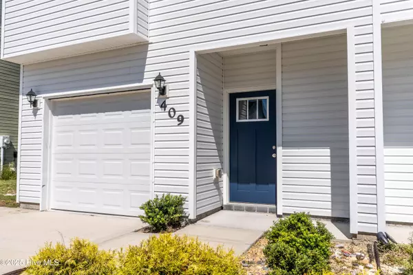 Holly Ridge, NC 28445,409 Vandemere CT