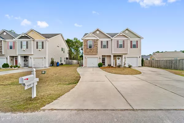 232 Currituck DR, Holly Ridge, NC 28445
