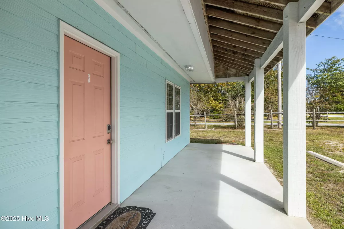 Harkers Island, NC 28531,360 Island RD #3