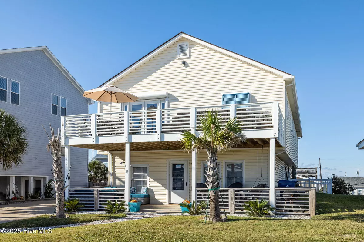 Atlantic Beach, NC 28512,205 Barefoot LN