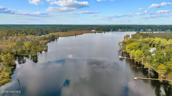 New Bern, NC 28562,273 W Rock Creek RD