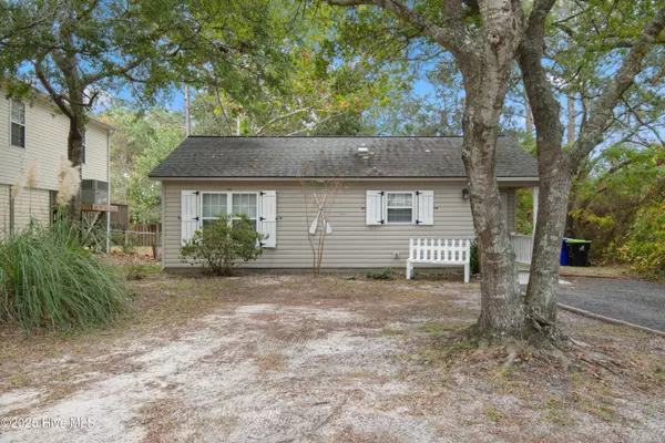 Oak Island, NC 28465,148 NW 5th ST