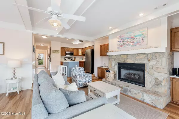 Emerald Isle, NC 28594,2508 Ocean DR #14b1