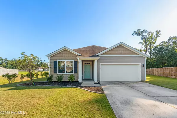 610 Granite LN, Castle Hayne, NC 28429