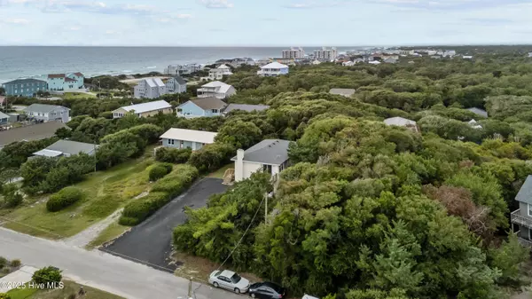 Emerald Isle, NC 28594,109 Yaupon DR