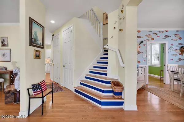 Kure Beach, NC 28449,438 Sandman DR