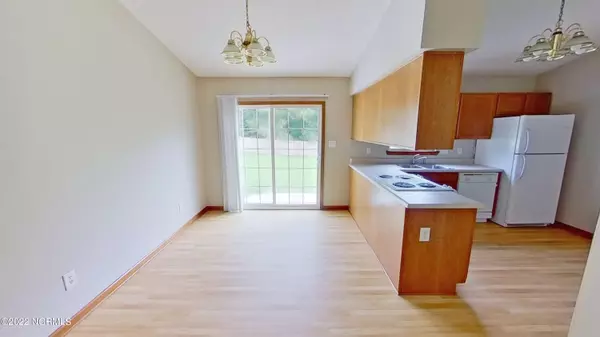 Jacksonville, NC 28540,1043 Shirley DR