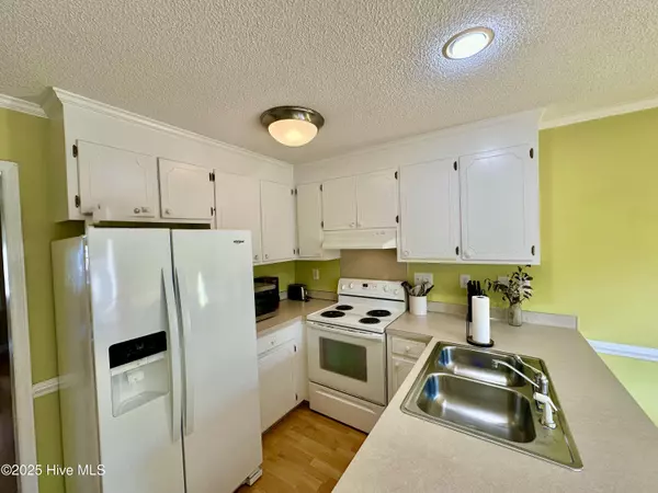 Greenville, NC 27834,240 Lake RD #B