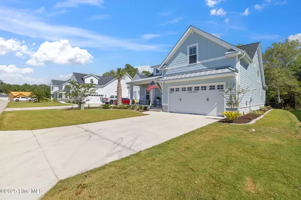Holly Ridge, NC 28445,113 Whispering Pine LN