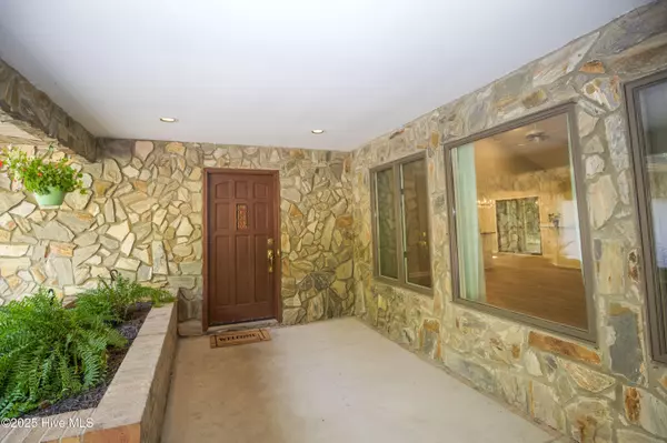 Vass, NC 28394,750 Mimosa DR