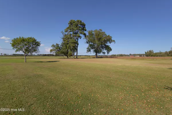 Elizabeth City, NC 27909,2051 Nixonton RD