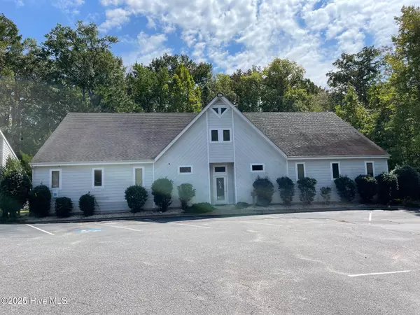 Elizabeth City, NC 27909,1141 N Road ST #Suite L