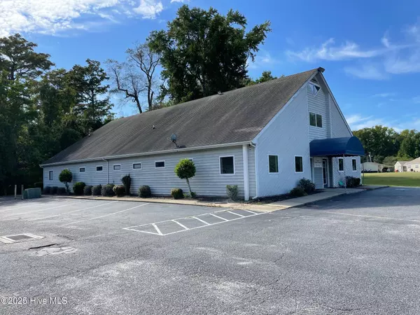 Elizabeth City, NC 27909,1141 N Road ST #Suite M