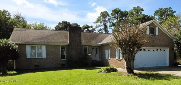 812 Pelican DR, New Bern, NC 28560