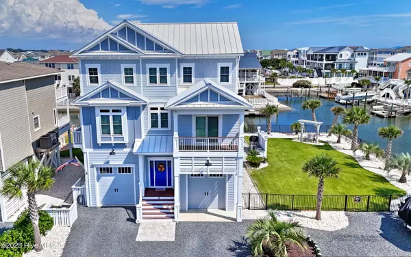 4 Raeford ST, Ocean Isle Beach, NC 28469