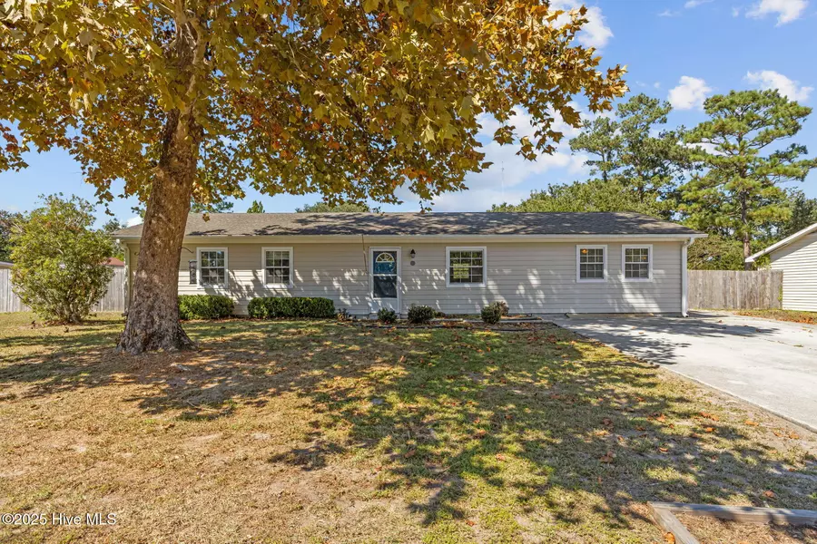 129 Bayberry RD, Newport, NC 28570