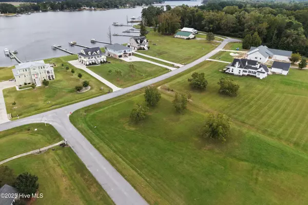 42 Cordgrass Pointe RD, Bath, NC 27808