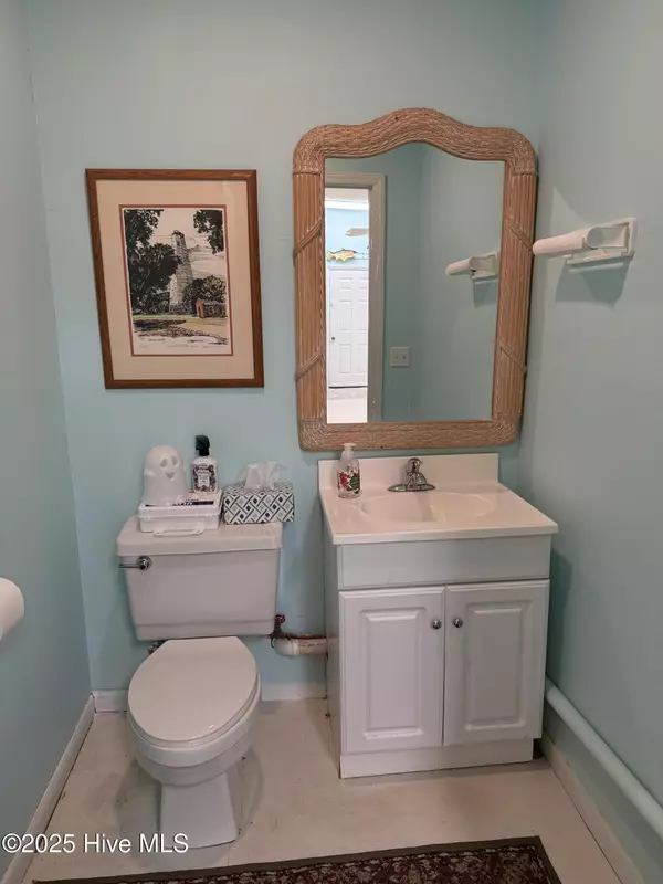 Ocean Isle Beach, NC 28469,6606 Beach DR SW #D