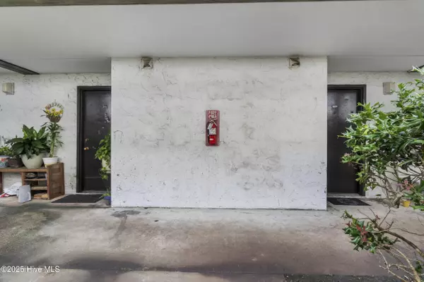 454 Racine DR #E106 A & B, Wilmington, NC 28403
