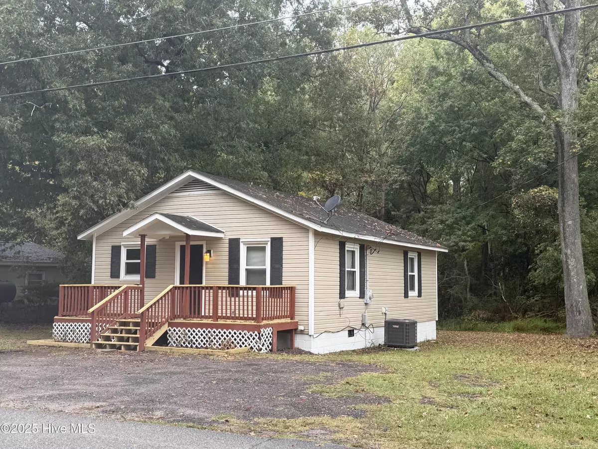 Bunn, NC 27508,218 Warren AVE