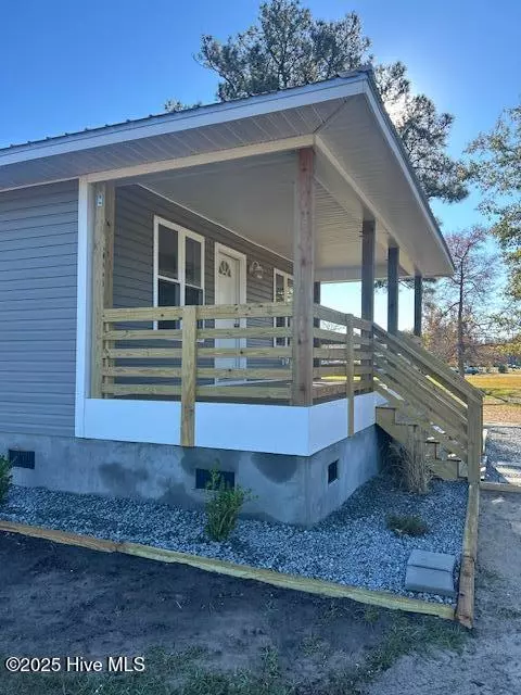 Holly Ridge, NC 28445,431 Morris Landing RD