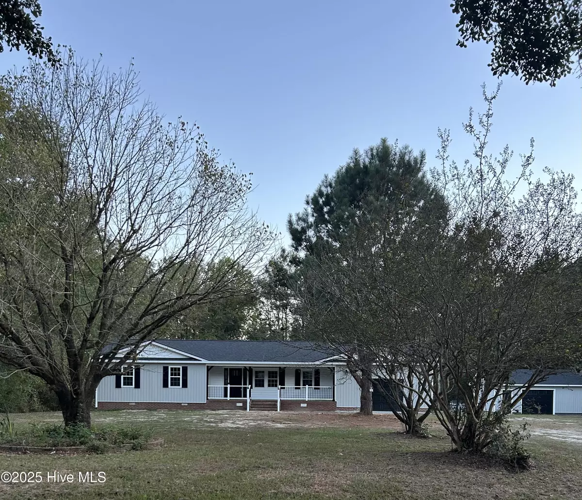 Clinton, NC 28328,243 Sandhole RD