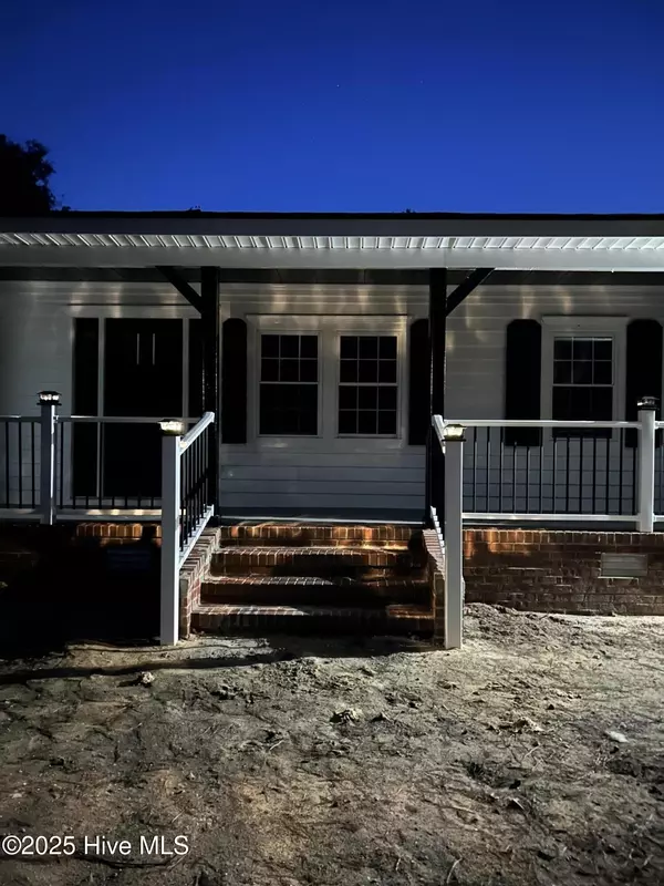 Clinton, NC 28328,243 Sandhole RD
