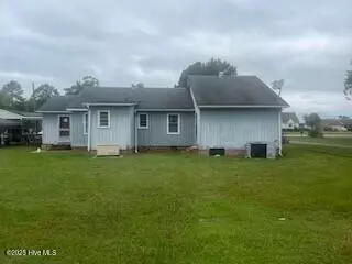 Eure, NC 27935,106 White Oak RD