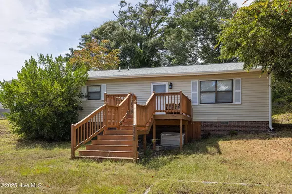 Emerald Isle, NC 28594,309 Lamroc DR