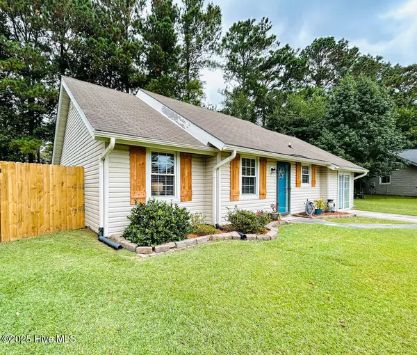 Jacksonville, NC 28546,400 N Pine Cone LN