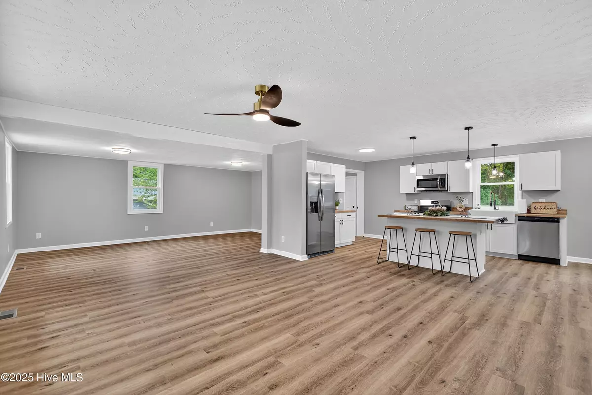 Jacksonville, NC 28546,206 Regalwood DR