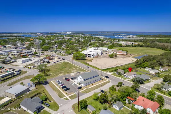 Beaufort, NC 28516,903 Live Oak ST
