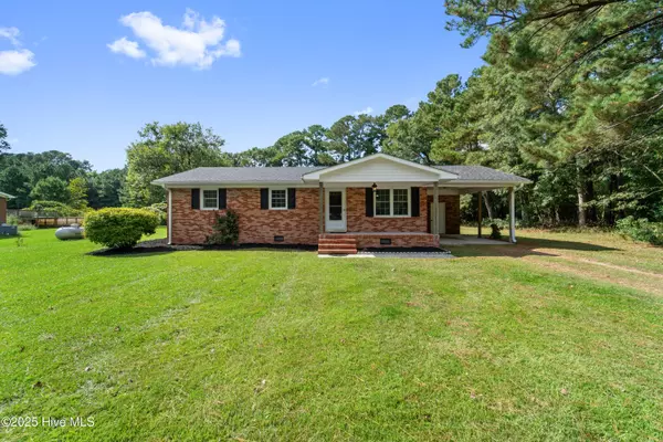 171 Trott RD, Richlands, NC 28574
