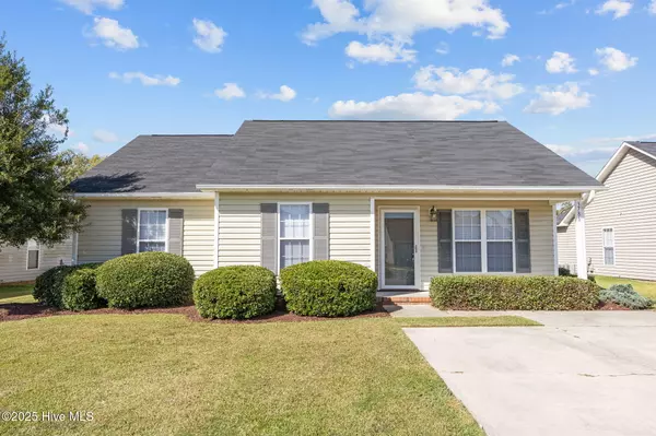 3786 Dover DR, Ayden, NC 28513