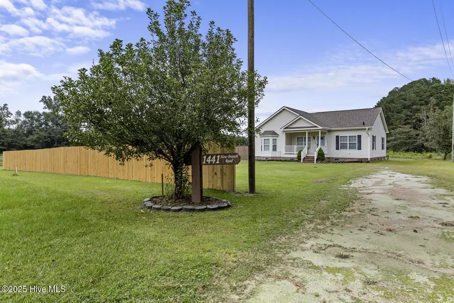 1441 Haw Branch RD, Beulaville, NC 28518