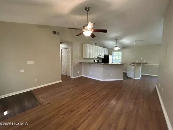 Jacksonville, NC 28546,121 Hunting Green DR