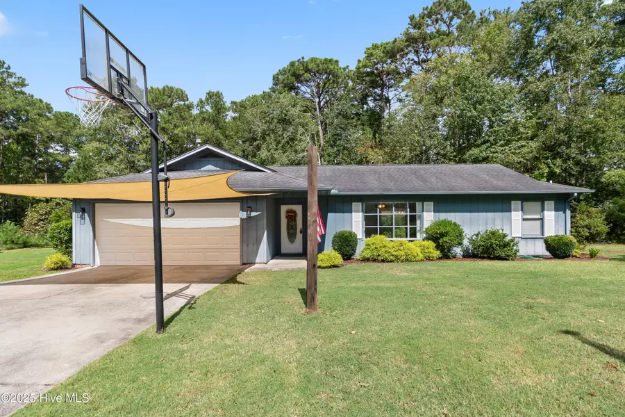 580 Boundaryline DR NW, Calabash, NC 28467