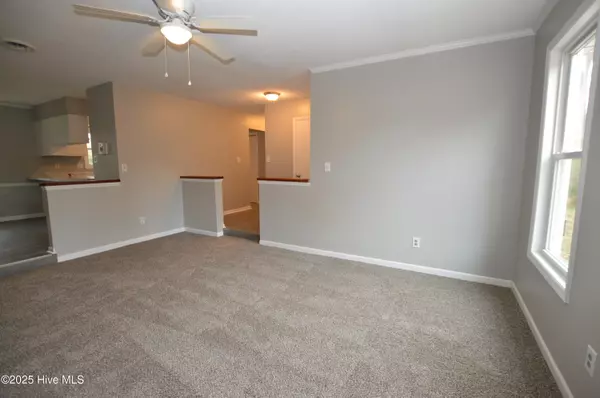 Jacksonville, NC 28540,307 Stillwood DR