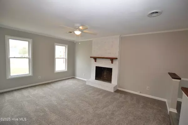 Jacksonville, NC 28540,307 Stillwood DR