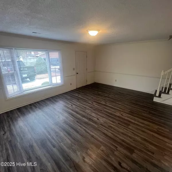 Greenville, NC 27858,2700 Thackery RD #42