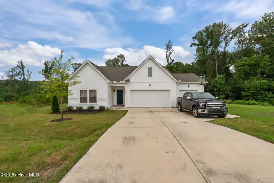 101 Enfield DR, Carthage, NC 28327
