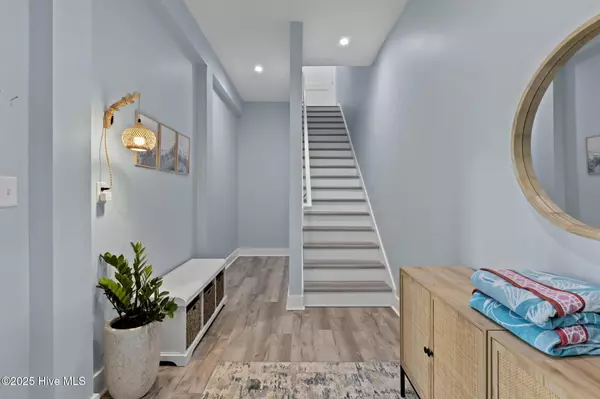 Surf City, NC 28445,825 N New River DR #B